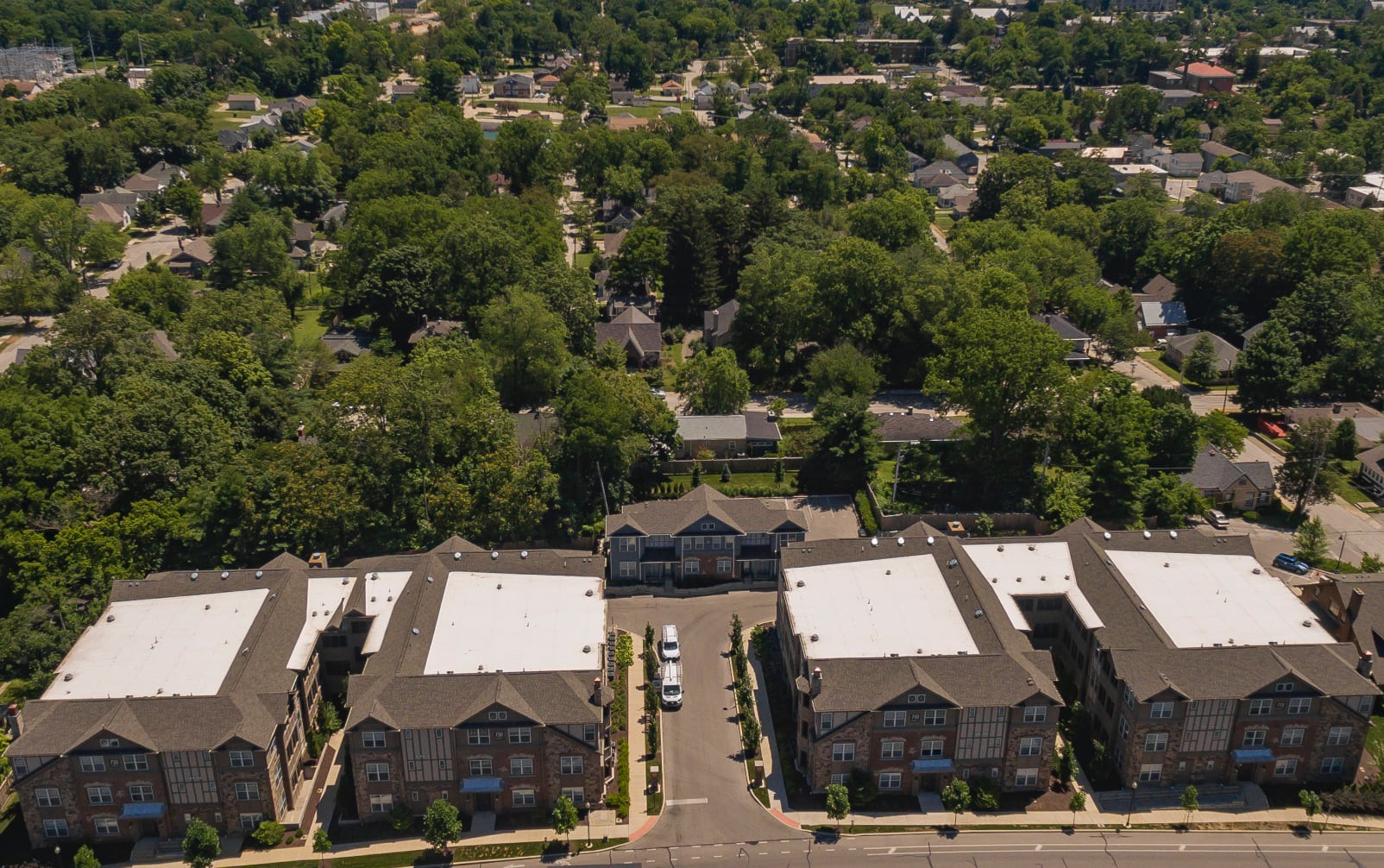 City Flats on Walnuts Apartments in Bloomington J.C. Hart Company
